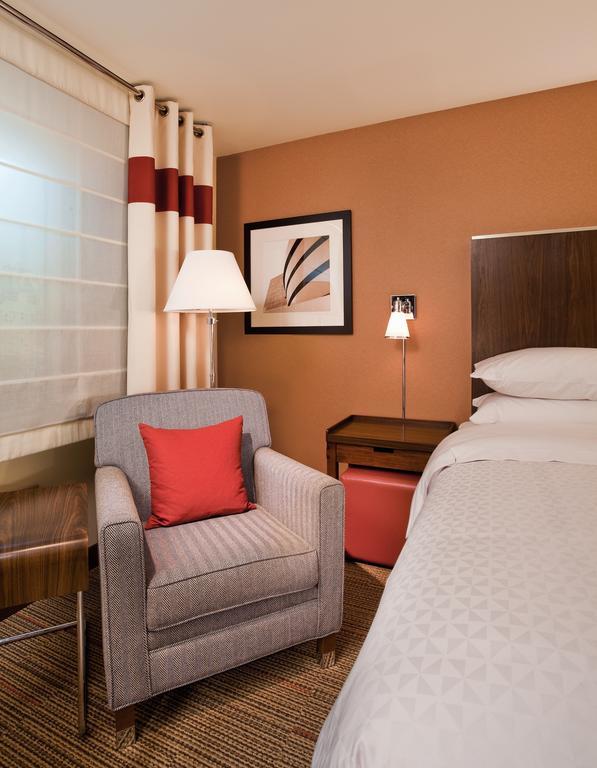 Four Points By Sheraton Houston Citycentre Exterior photo